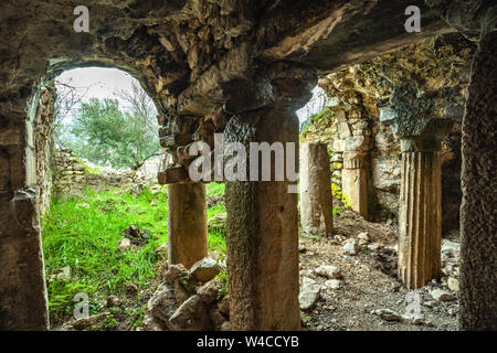 Höhle Kirche von SantAngelo in Vetuli Ruinen Stockfoto