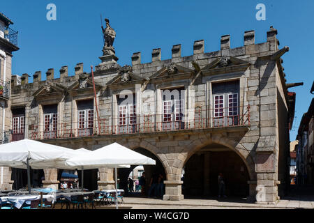 Domus Municipalis, alte Gebäude aus Stein, Bögen, 13. Jahrhundert, romanische Zivil Architektur, Praca de Santiago, Quadrat, UNESCO-Welterbe, Europa, Guimaraes, Stockfoto