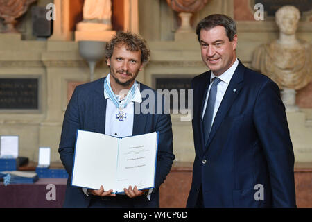 Marcus H. ROSENMUELLER, Markus Soeder (Ministerpräsident von Bayern und CSU-Vorsitzender). Präsentation des Bayerischen Verdienstordens im Antiquarium der Residenz München am 22.07.2019, | Verwendung weltweit Stockfoto