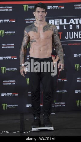 Bellator London zeremoniellen Wiegen Hauptkarte, Funktion und der Frauen kämpft Mit: Erick Silva Wo: London, Großbritannien Wann: 21 Jun 2019 Credit: Brightspark Fotos/WENN.com Stockfoto