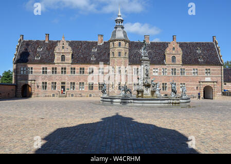 Horsholm, Dänemark - 28. Juni 2019: Das Schloss von Frederiksborg in Horsholm Dänemark Stockfoto