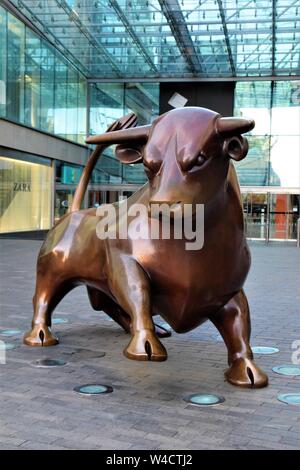 Birmingham England Stierkampfarena stier Skulptur Stockfoto