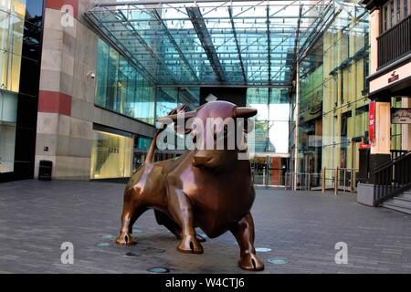 Birmingham England Stierkampfarena stier Skulptur Stockfoto