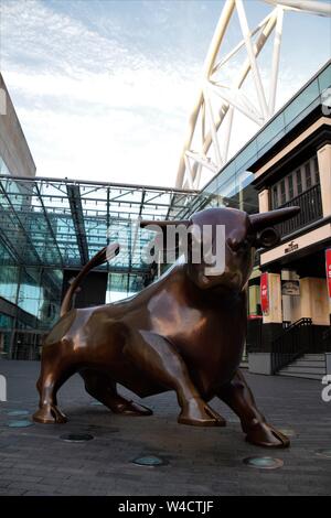 Birmingham England Stierkampfarena stier Skulptur Stockfoto
