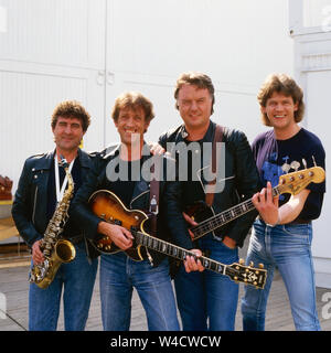 Die Swinging Blue Jeans, Merseybeat britische Band, Deutschland 1988. Britische mersey Beat Band "Swinging Blue Jeans', Deutschland 1988. Stockfoto