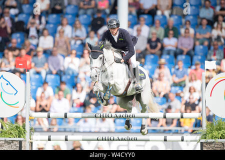 Felix HASSMANN, GER, auf SL Brazonado, Förderung, YAGEO-Preis, Jagd springen Test über Graeben und Waelle, am 19.07.2019, Welt des Pferdesports, CHIO Aachen 2019 vom 16.07 - 21.07.2019 in Aachen/Deutschland; | Verwendung weltweit Stockfoto