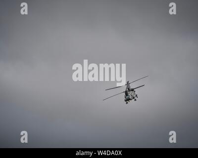 Eine britische Chinook Hubschrauber, die als Teil der Anzeige an der Royal International Air Tattoo in Fairford Stockfoto