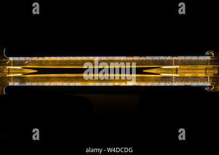 Die Trojabrücke (2014) ist eine Bogensehne Bogenbrücke in Prag, dass die Moldau überquert. Es eröffnet für den Verkehr im Oktober. Die Brücke ist 262 Meter Stockfoto