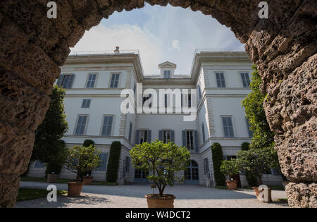 Ansicht der Villa Melzi und die Gärten in der Ortschaft Bellagio am Comer See, Italien Stockfoto