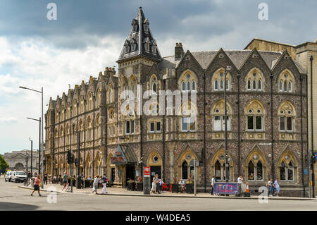 CARDIFF, WALES - Juli 2019: Äußere des Great Western, ein Public House in Cardiff City Centre in der Nähe des Bahnhofs. | Es wird von der J D Wea im Besitz Stockfoto