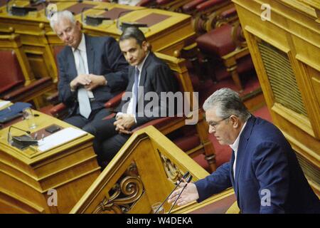 Athen, Griechenland. 20. Juli 2019. Generalsekretär der Kommunistischen Partei Griechenlands, Dimitris Koutsoumbas spricht während des ersten Tages der politischen Erklärungen der neuen griechischen Regierung im griechischen Parlament in Athen. Credit: Giorgos Zachos/SOPA Images/ZUMA Draht/Alamy leben Nachrichten Stockfoto
