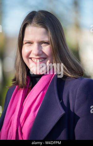 Glasgow, UK. 1. Februar 2019. Jo Swinson MP, der stellvertretende Chef der Liberaldemokratischen Partei, Posen für Fotos. Stockfoto