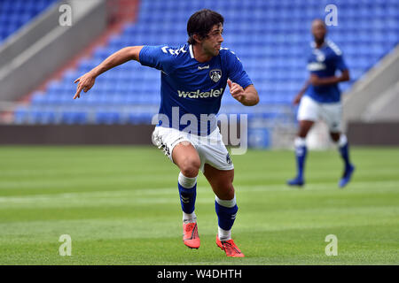 OLDHAM, ENGLAND 20. Juli Oldham der Athletic Zak Mühlen in Aktion während der Vorsaison Freundschaftsspiel zwischen Oldham Athletic und Rochdale in Boundary Park, Oldham am Samstag, den 20. Juli 2019 (Credit: Eddie Garvey | MI Nachrichten) Stockfoto