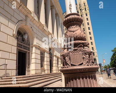 Main Post Office und Bundesgericht in San Antonio ist nur über die Straße vom Alamo, kontrastierende der Staat stolz mit der nationalen Einheit. Stockfoto