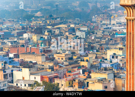 NEU-DELHI - 24. FEBRUAR: Panoramablick auf die Altstadt von Delhi oder Neu-Delhi am 24. Februar. 2018 in Indien Stockfoto