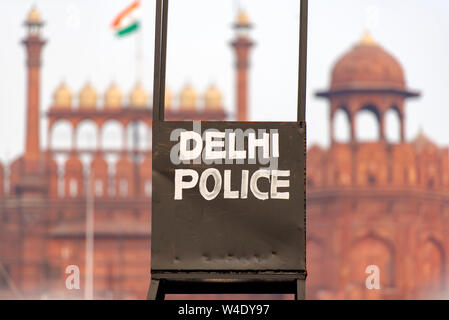 Delhi Polizei vor dem Roten Fort in Neu Delhi Stockfoto