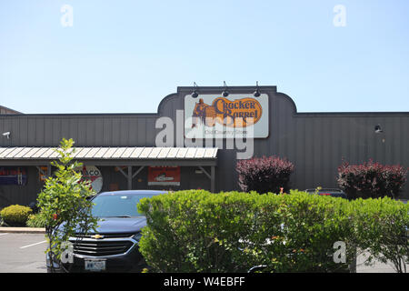 Princeton, New Jersey - 23. Juni 2019: Cracker Barrel Old Country Store Lage. Cracker Barrel dient Homestyle Food V-Bild Stockfoto