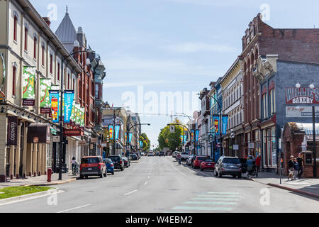 Johnson St. in der Innenstadt von Victoria, BC. Stockfoto