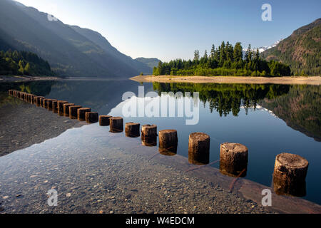 Ansichten der Buttle Lake - Strathcona Provincial Park, in der Nähe von Campbell River, Vancouver Island, British Columbia, Kanada Stockfoto