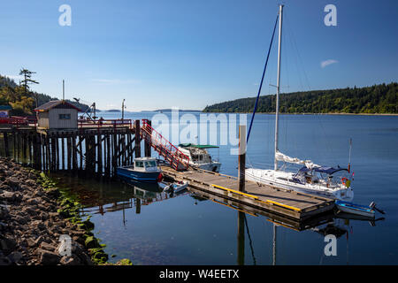 Pier im Fulford Hafen - Salt Spring Island, British Columbia, Kanada Stockfoto