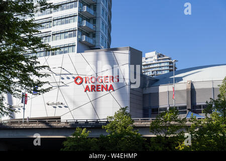 Rogers Arena an einem sonnigen Frühlingsnachmittag in der Innenstadt von Vancouver, BC gesehen. Stockfoto