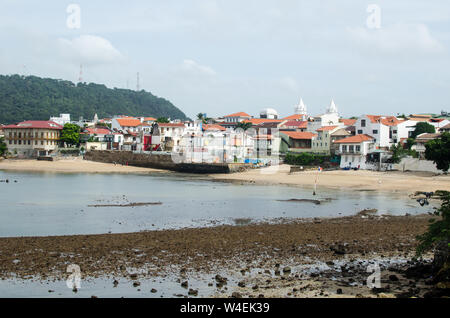 Querformat von Casco Viejo, einem charmanten historischen Nachbarschaft in Panama City Stockfoto