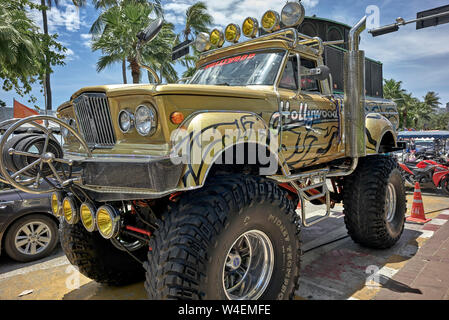 Monster Truck. Geänderte und angepasste Nutzfahrzeuge, Thailand Südostasien Stockfoto