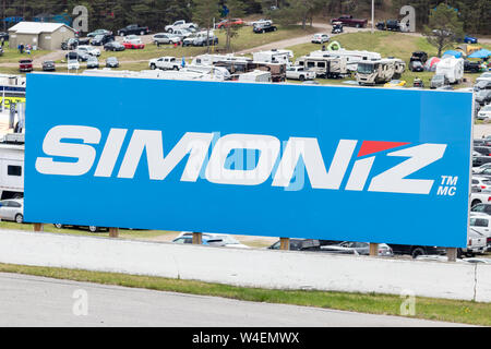 Simoniz Billboard an der Strecke auf Canadian Tire Motorsport Park. Stockfoto