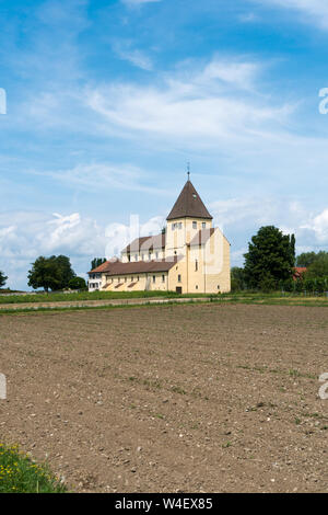 Reichenau-Oberzell, BW/Deutschland - vom 21. Juli 2019: Die Kirche St. Georg auf der Insel Reichenau am Bodensee Stockfoto