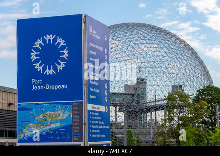 Montreal, Kanada - 21. Juli 2019: Biosphäre und Parc Jean Drapeau unterzeichnen und Karte Stockfoto