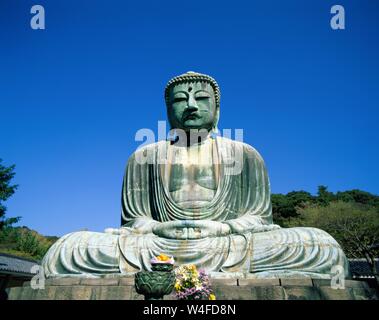 Japan, Honshu, Tokio, Kanagawa Präfektur, Kamakura, Kotoku-in Tempel, Der große Buddha (daibutsu) Statue Stockfoto