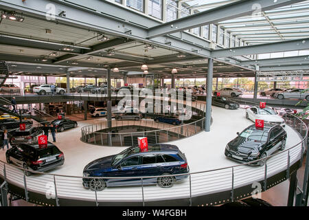 Deutschland, Düsseldorf Juli 17, 2019: Mercedes-Benz Store in Düsseldorf. Deutschland Stockfoto