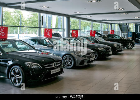 Deutschland, Düsseldorf Juli 17, 2019: Mercedes-Benz Store in Düsseldorf. Deutschland Stockfoto