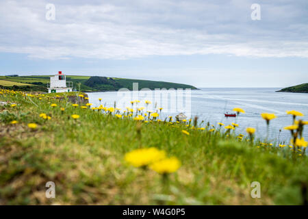 Leuchtturm über den Fluss Bandon Mündung auf der Charlesfort in Summercove, Kinsale, County Cork, Irland, Stockfoto