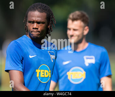 Berlin, Deutschland. 23. Juli, 2019. Dedryck Boyata kommt zu üben. Credit: Soeren Stache/dpa/Alamy leben Nachrichten Stockfoto