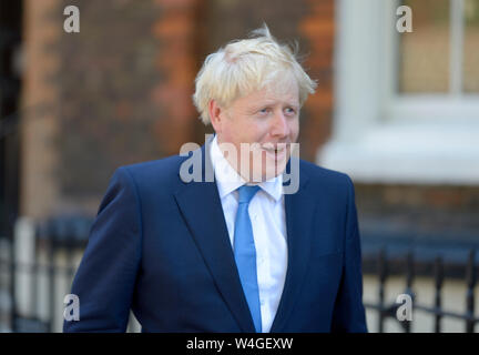 London, Großbritannien. Juli 23. Boris Johnson verlässt seine Basis in großen College Street, Westminster, nach seiner Wahl zum Führer der Konservativen Partei, und deshalb, Herr Ministerpräsident: PjrFoto/Alamy leben Nachrichten Stockfoto