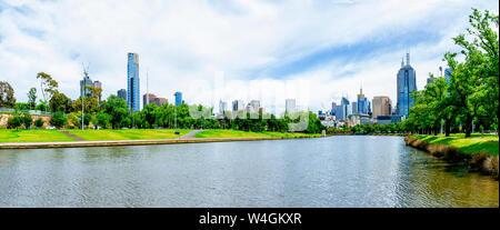 Stadtbild mit Fluss Yarra Melbourne, Victoria, Australien Stockfoto