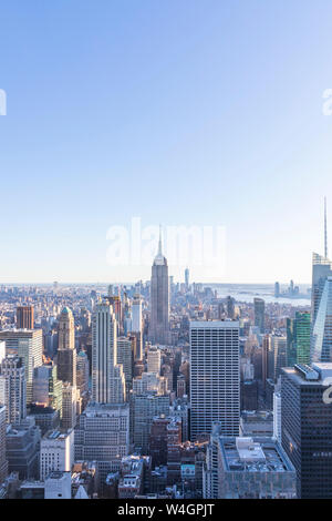 Skyline zur blauen Stunde, Manhattan, New York City, USA Stockfoto