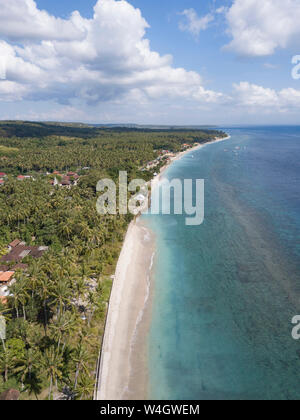 Luftaufnahme von Nusa Penida Beach, Nusa Penida, Bali, Indonesien Stockfoto
