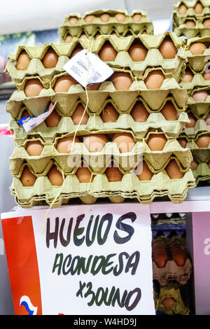 Kolumbien Cartagena La Matuna Olimpica Lebensmittelgeschäft Supermarkt Lebensmittel im Inneren Inneneinkauf Shopper Shopper Shopper Shop Shops Markt Märkte Marke Stockfoto