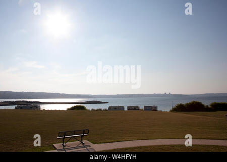 Halifax, Nova Scotia - 2. August 2017: Mobilheime am Meer entlang in Africville oder Seaview Park in Halifax im Sommer Stockfoto