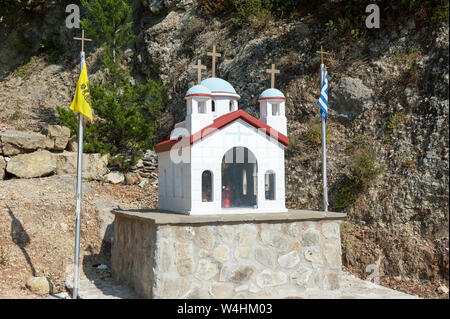 Agrilion Monasetery Schrein nahe am Straßenrand in der Nähe von Sami, Kefalonia, Ionische Inseln, Griechenland, Europa Stockfoto