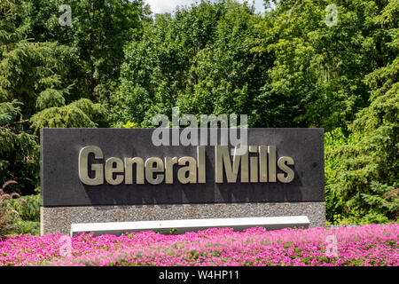 Golden Valley, Minnesota - Juli 21, 2019: ein willkommenes Zeichen an der General Mills Hauptsitz in einem Vorort von Minneapolis, Minnesota. Dies ist ein Verbraucher pac Stockfoto