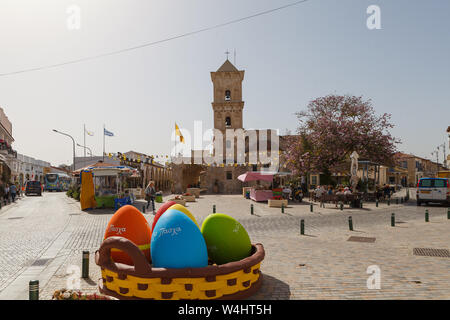 LIMASSOL, Zypern - 10. MAI 2018: Agios Antonios Kirche, tagsüber Stockfoto