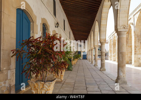 LIMASSOL, Zypern - 10. MAI 2018: Agios Antonios Kirche, tagsüber Stockfoto