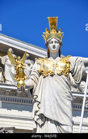 Pallas Athene Brunnen vor dem Parlament, dem österreichischen Parlament Gebäude, das Parlamentsgebäude, das Parlament, Wien, Wien, Österreich, Europa Stockfoto