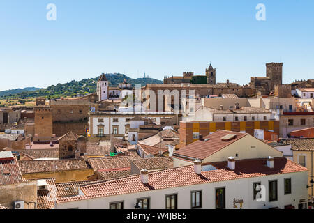 Blick auf die Altstadt von Caceres aus dem galarza Aussichtspunkt. Stockfoto