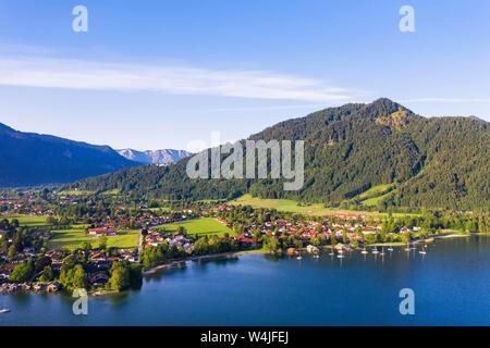 Rottach-Egern, Bezirk Egern, Tegernsee Ringspitz Berg, Drone, Oberbayern, Bayern, Deutschland Stockfoto