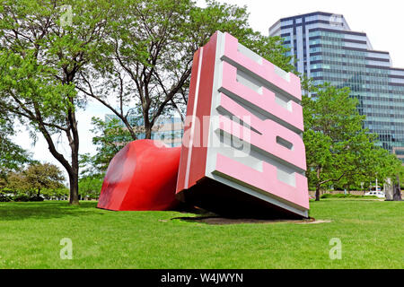 Die weltweit größte Stempel, von Oldenburg und VanBruggen, ruht in Willard Park in der Innenstadt von Cleveland, Ohio, USA. Stockfoto