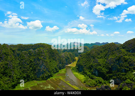 Blick von Mua Höhle Berg in Ninh Binh Tam Coc Stockfoto